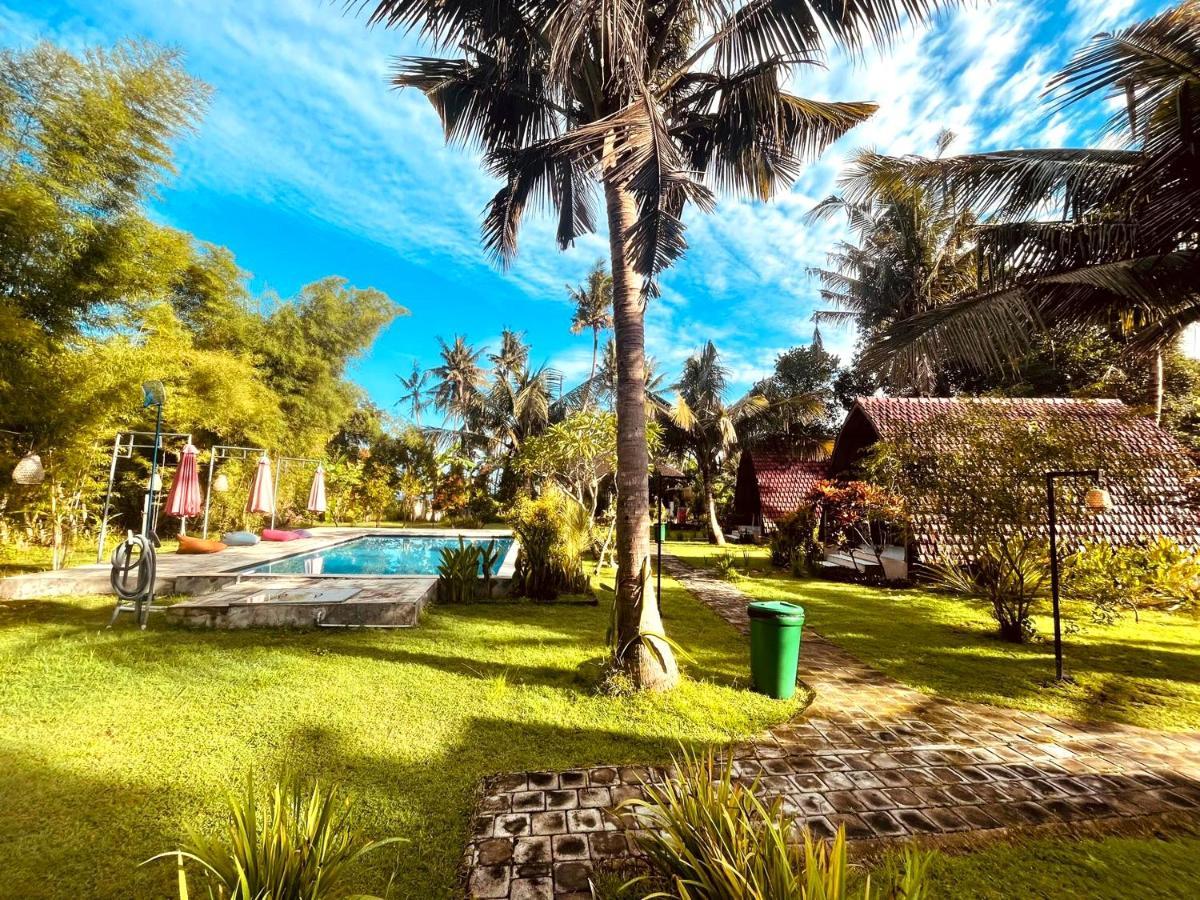 Apit Lawang Villas & Resto Batununggul Экстерьер фото