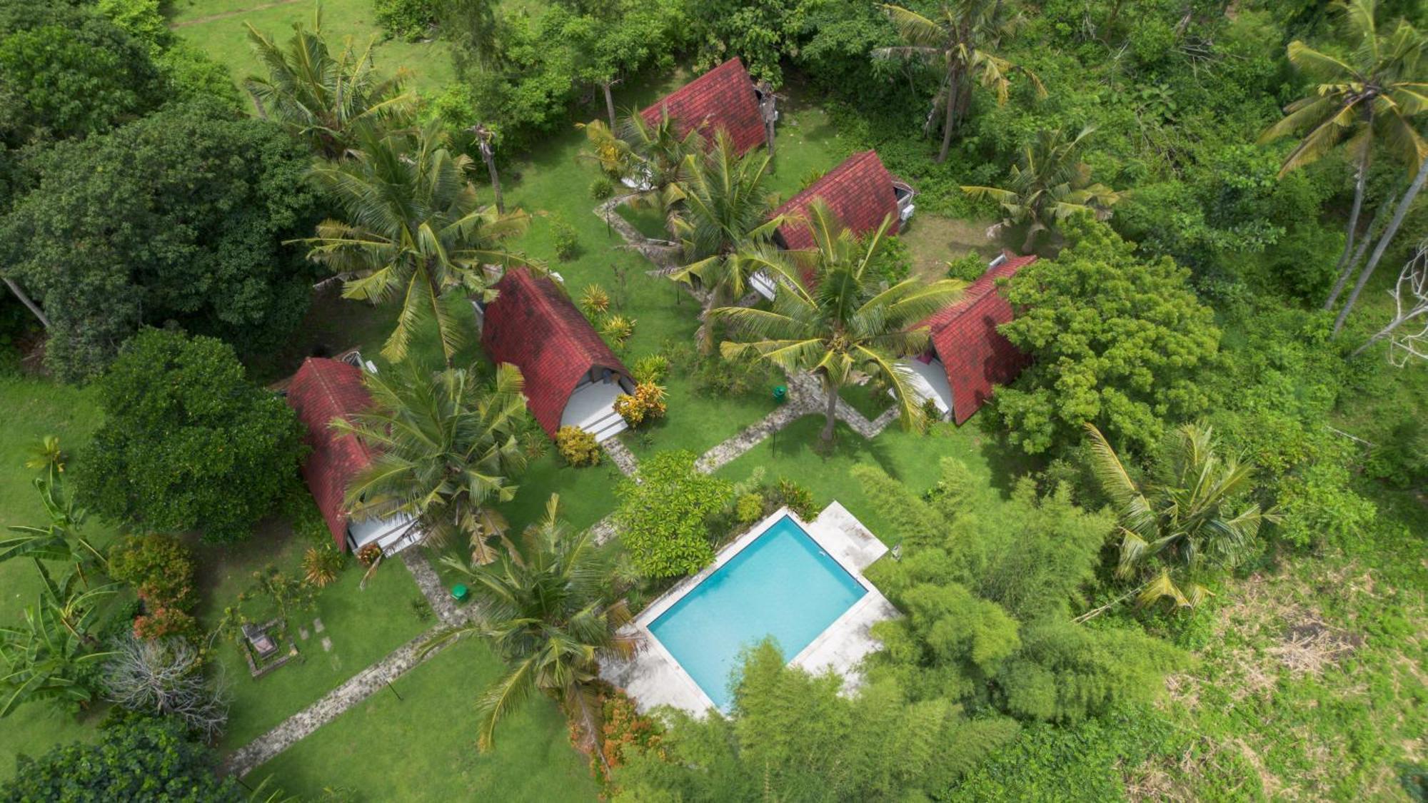 Apit Lawang Villas & Resto Batununggul Экстерьер фото