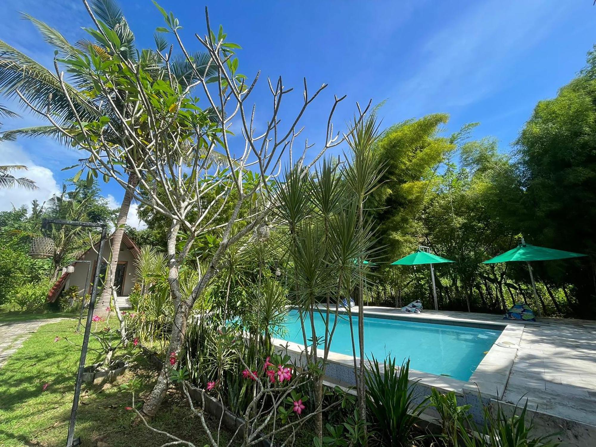Apit Lawang Villas & Resto Batununggul Экстерьер фото